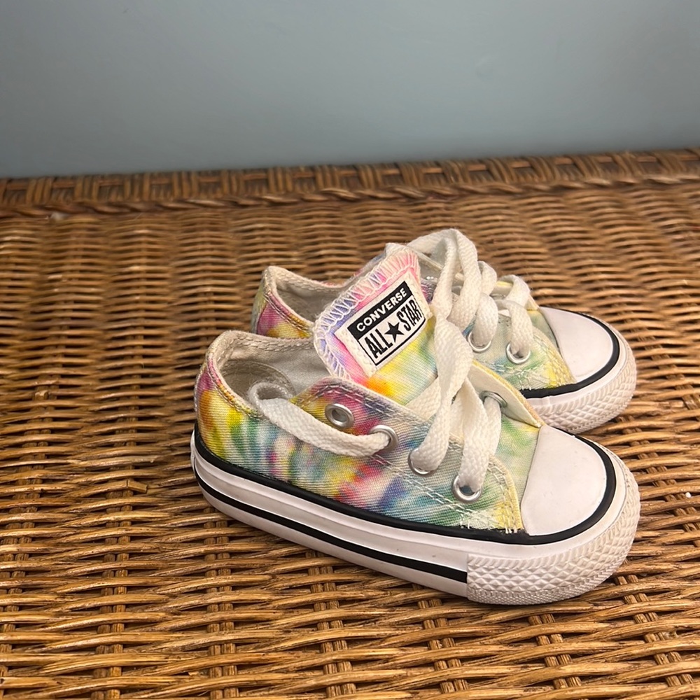 Toddler tie dye converse